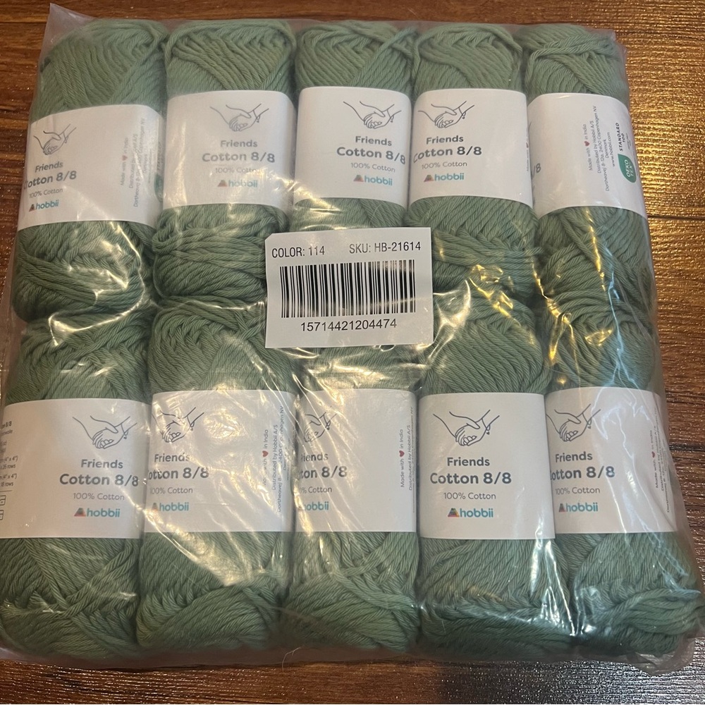 NEW 10 Friends 100% Cotton 8/8 Yarn Green Skeins Colour 114 Knit Crochet Fibre